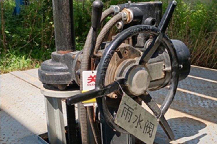 北京市房山區(qū)燕山燕房東北環(huán)線潤滑油公司